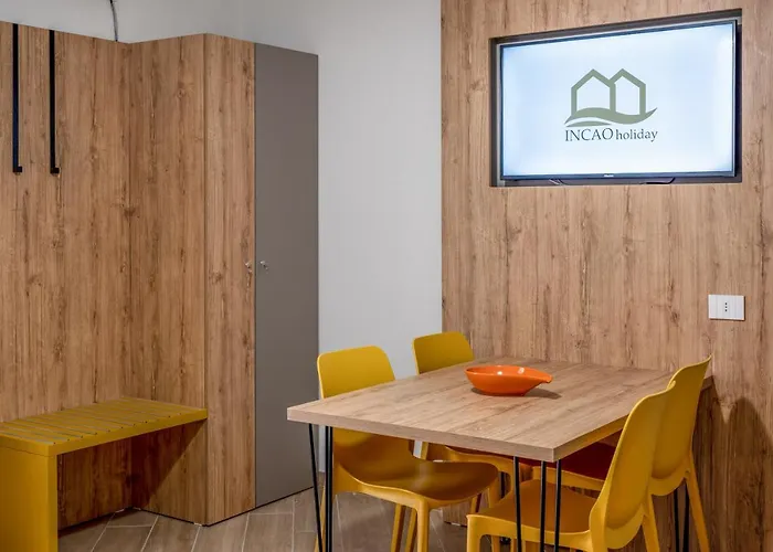 Incao Candeloro House *