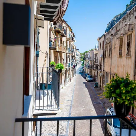 Διαμέρισμα Incao Candeloro House *